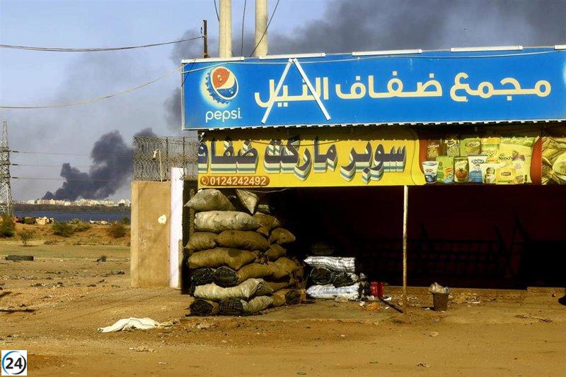 Operaciones internacionales de evacuación en Sudán mientras alto el fuego fracasa sin renovación.