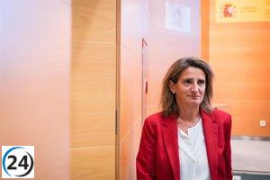 El Gobierno es acusado de destruir presas y Ribera advierte sobre promesas de agua en Doñana.