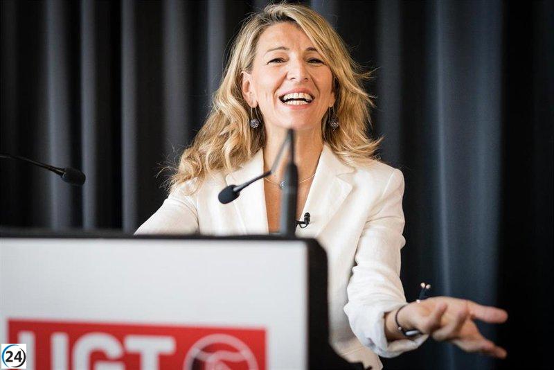 Díaz destaca la importancia de aumentar los salarios, no la presencia del Gobierno en la firma del pacto.