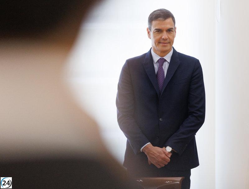 El Gobierno aprueba desgravación en IRPF para vehículos eléctricos y derecho al olvido oncológico.