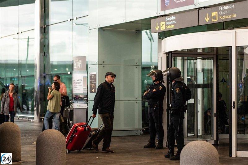La Policía captura en aeropuerto de Barcelona a reclutador de DAESH tayiko