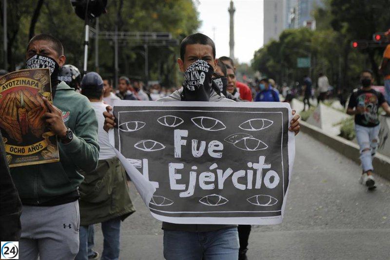 General retirado mexicano arrestado por la desaparición de 43 estudiantes de Ayotzinapa