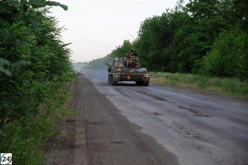 Rusia emplea blindados obsoletos para perpetrar ataques con coche bomba en Ucrania, según Reino Unido.