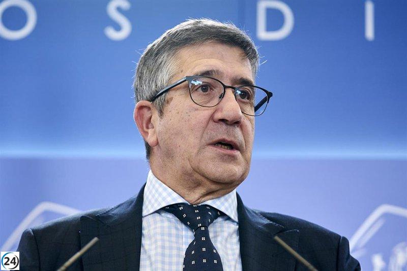 López acusa a Feijóo y al PP de no valorar sus compromisos y el costo de mantenerse en el poder.