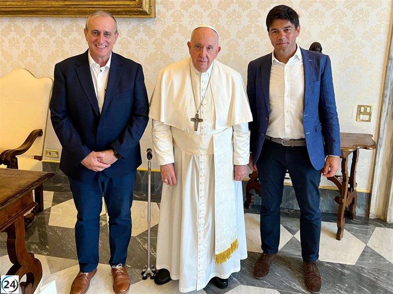 El Papa se reúne con el sindicato USO para discutir el elevado desempleo en nuestro país.