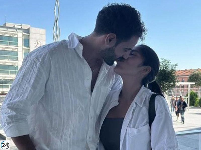Isa Pantoja y Asraf Beno unen sus vidas en matrimonio.