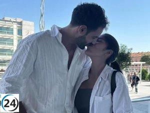 Isa Pantoja y Asraf Beno unen sus vidas en matrimonio.