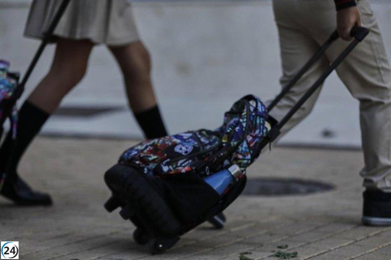 La Comisión Europea alerta sobre la falta de programas contra la discriminación LGTBIQ+ en escuelas españolas.