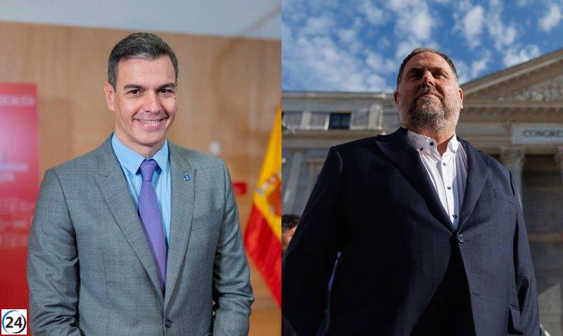 Sánchez insta por teléfono a Junqueras a lograr un acuerdo para su investidura.