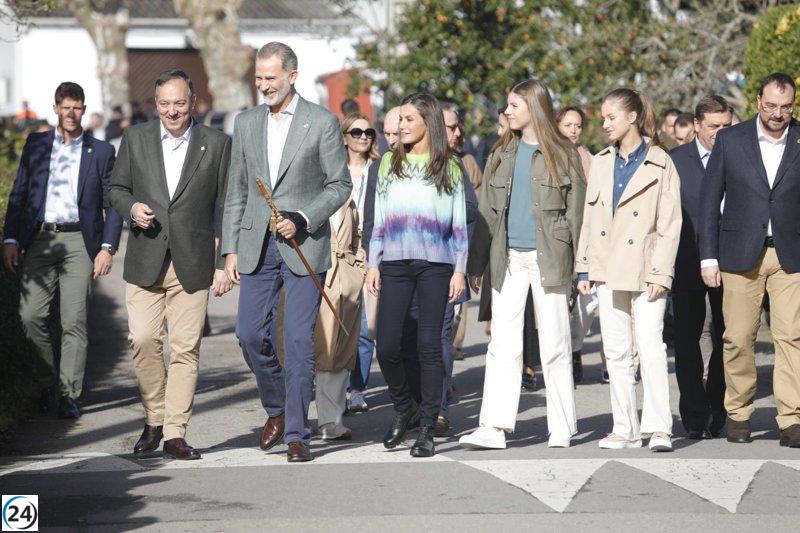 La Familia Real ya ha llegado a Arroes, una parroquia premiada como Pueblo Ejemplar 2023.
