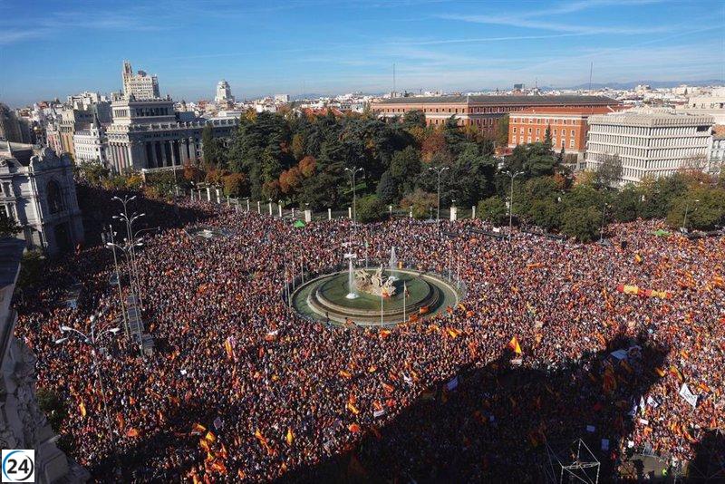 Multitudinaria manifestación en Madrid contra la amnistía atrae a miles de ciudadanos según estimaciones oficiales