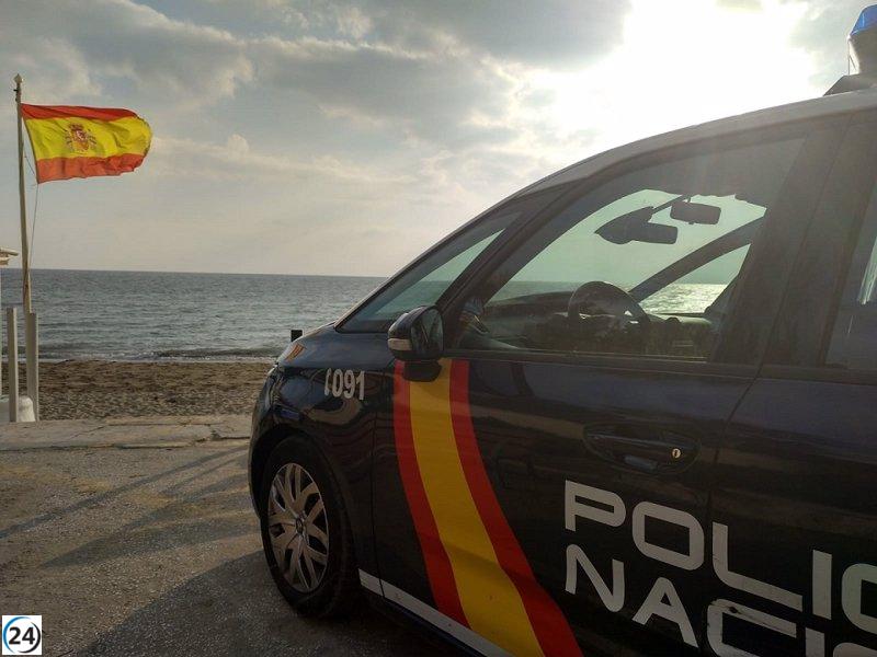 Seis arrestados en Málaga por traficar drogas y organizar envíos a Europa desde un hotel a través de aplicaciones y redes sociales.