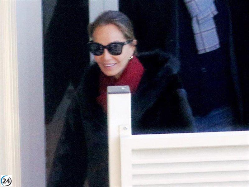Isabel Preysler y su familia viajan a Miami para dar inicio a las festividades navideñas.