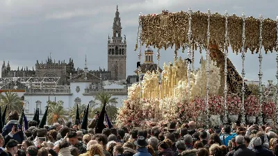 Semana Santa en Sevilla: una tradición llena de color y fervor