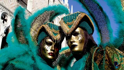 El Carnaval de Cádiz: el arte de la ironía y la crítica en su máximo esplendor
