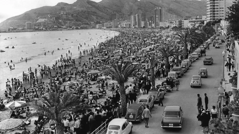 El boom del turismo en España: ¿un beneficio o una carga?